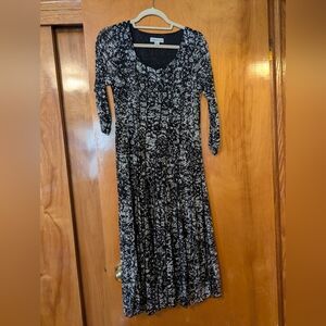 Coldwater Creek Black and White Floral Long Sleeve Dress